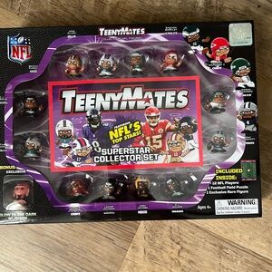 Teenymates NFL Top Stars Superstar Collector Set 2025